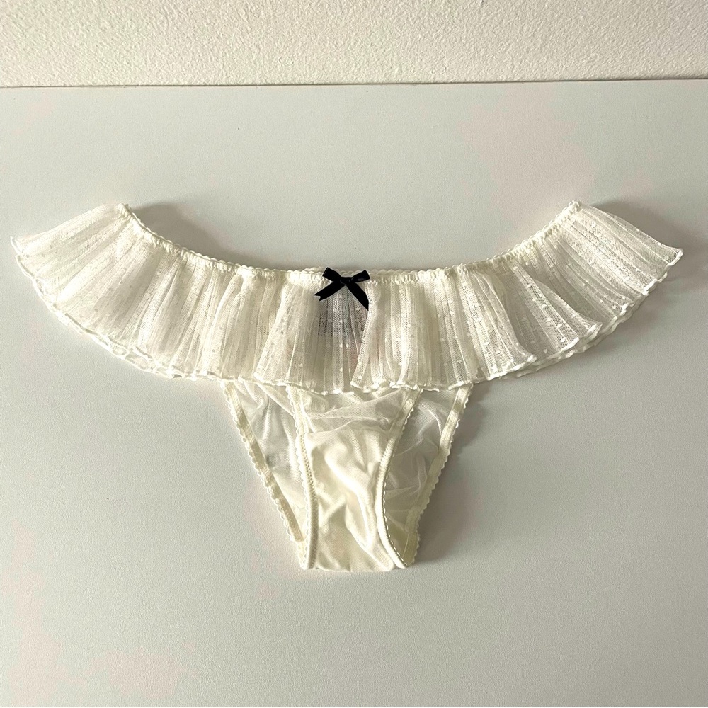 Victoria’s Secret Ivory Panties Size S - NWT